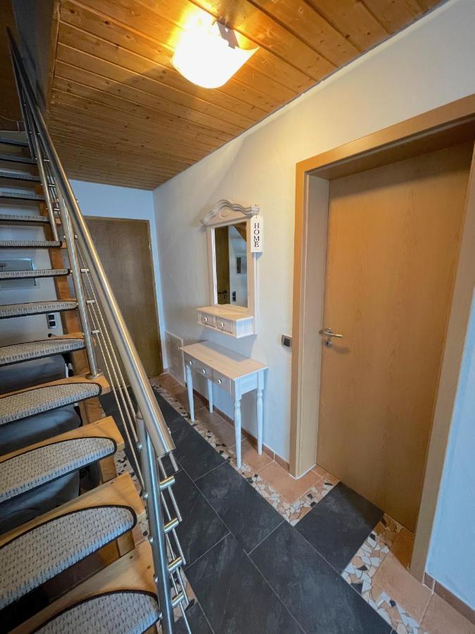 Geraeumiges Maisonette Apartment Тодтмос Екстериор снимка